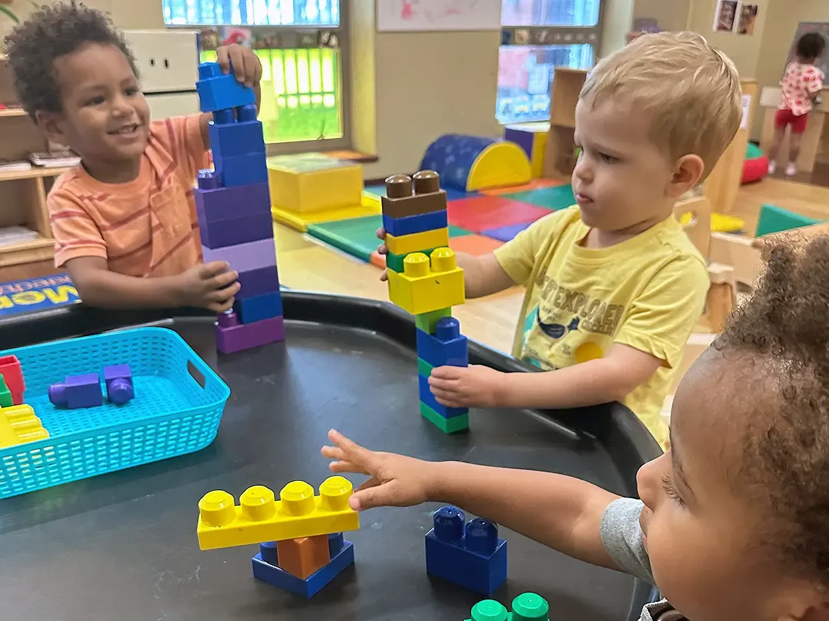 do-choi-xep-hinh-thong-minh-phat-trien-tu-duy